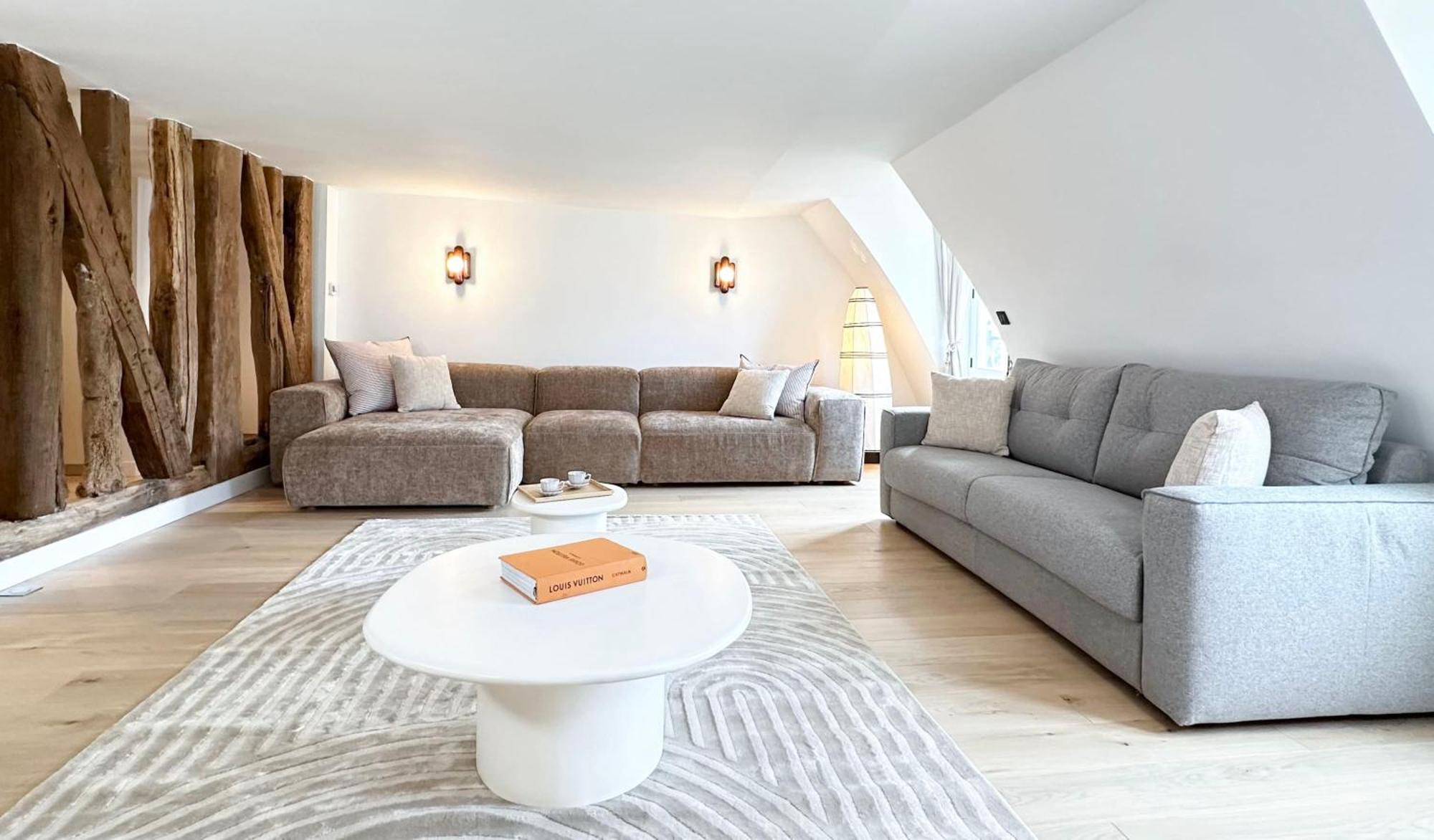 Appartement Spacious & Luxurious Parijs